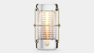 Джони Айв создал морской фонарь стоимостью 400 000 рублей