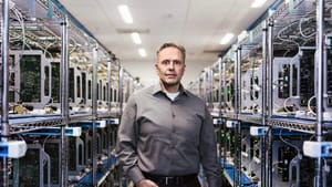 «Я никуда не собираюсь»: глава по разработке чипов Apple Джони Сруджи опроверг слухи об увольнении