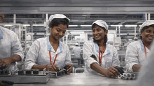 Роботы и Swift вместо конвейера: Apple меняет подготовку кадров в Индии