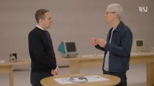 Тим Кук назвал запуск первого iPhone своим любимым моментом в истории Apple