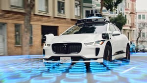 Беспилотное такси Waymo парализовало движение в спальном районе Атланты