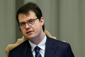 Сооснователь Anthropic призвал общество контролировать развитие нейросетей