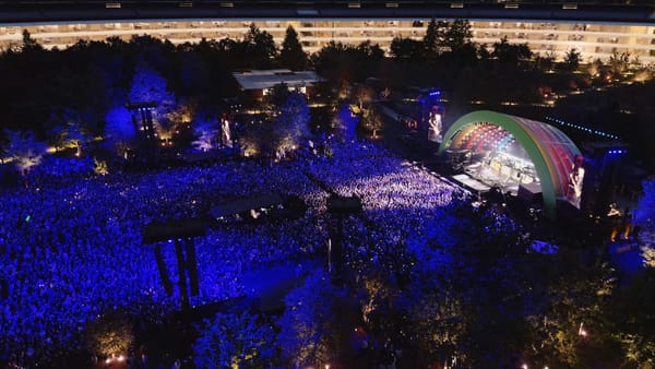 На празднование 50-летия Apple приезжали топ-менеджеры эпохи Стива Джобса