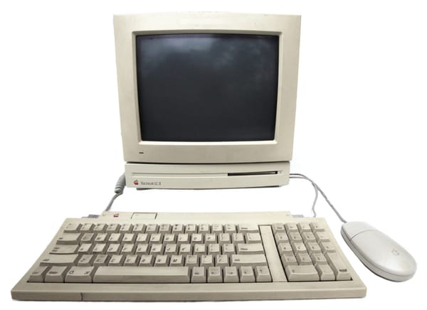 Этот день в истории Apple: выходит Mac LC 520 нацеленный на образовательный рынок